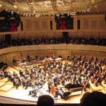 Chicago Symphony Orchestra: Riccardo Muti – Glass, Mendelssohn & Strauss